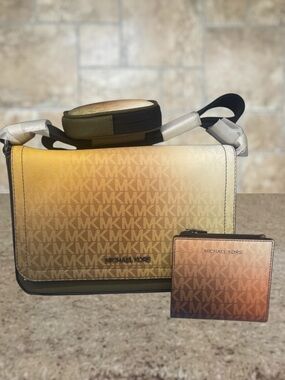 Michael Kors Cooper Mini Flap Crossboy With Pouch & Wallet Olive Ombre
